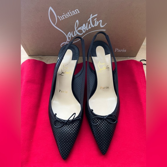 New Christian Louboutin HALL SLING PUMP 55
Perforated Leather Heels Size 7 - Picture 5 of 17